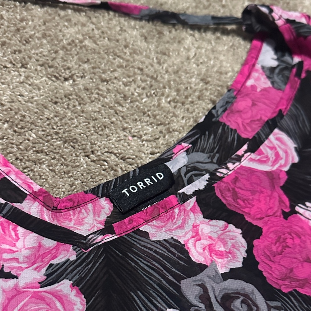 Floral Chiffon top - Picture 2 of 3